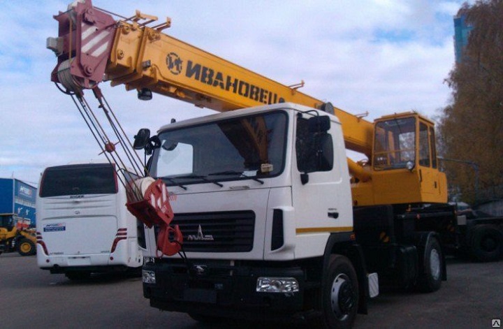 Автокран МАЗ 5340 B2